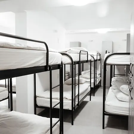 Hotel готельно-ресторанний комплекс традиція *