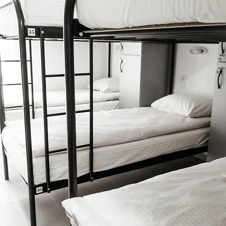 호텔 готельно-ресторанний комплекс традиція Pystan