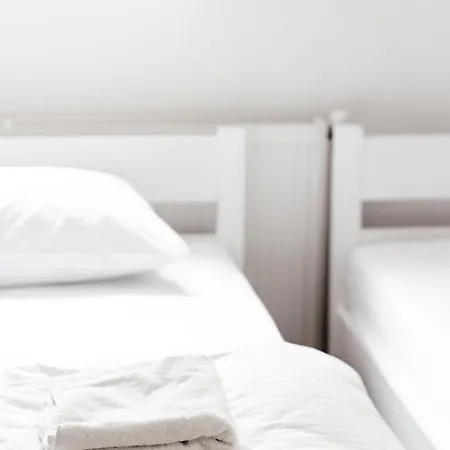 Hotel готельно-ресторанний комплекс традиція